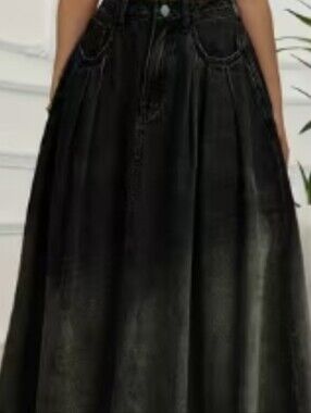 SHEIN Black High-Waist Maxi A-Line Skirt